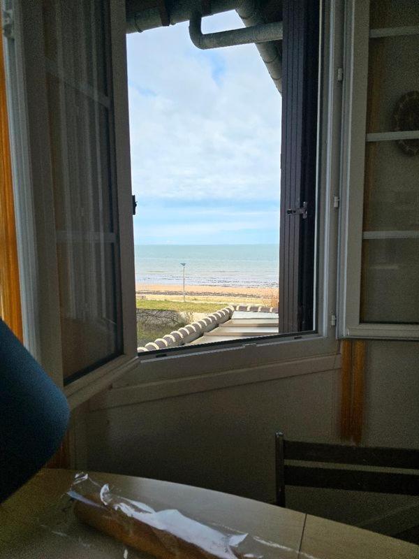 Appartement Front De Mer Vue Mer 3 Personnes + 1 Bebe Hermanville-sur-Mer Екстериор снимка